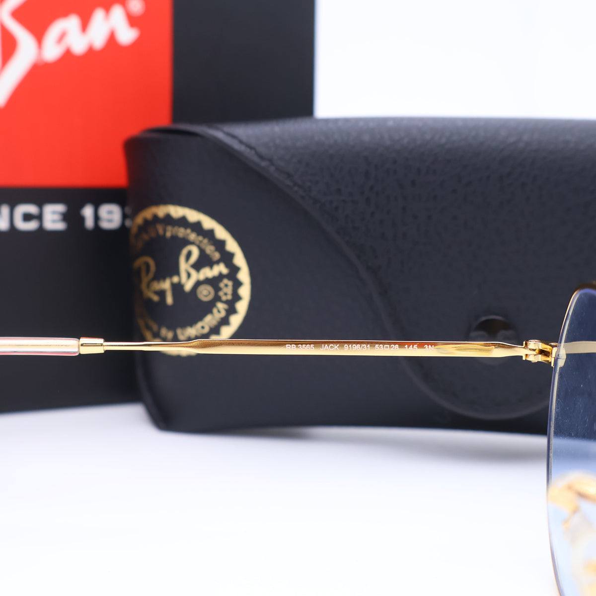 Ray-Ban - RB3565 Size: 53