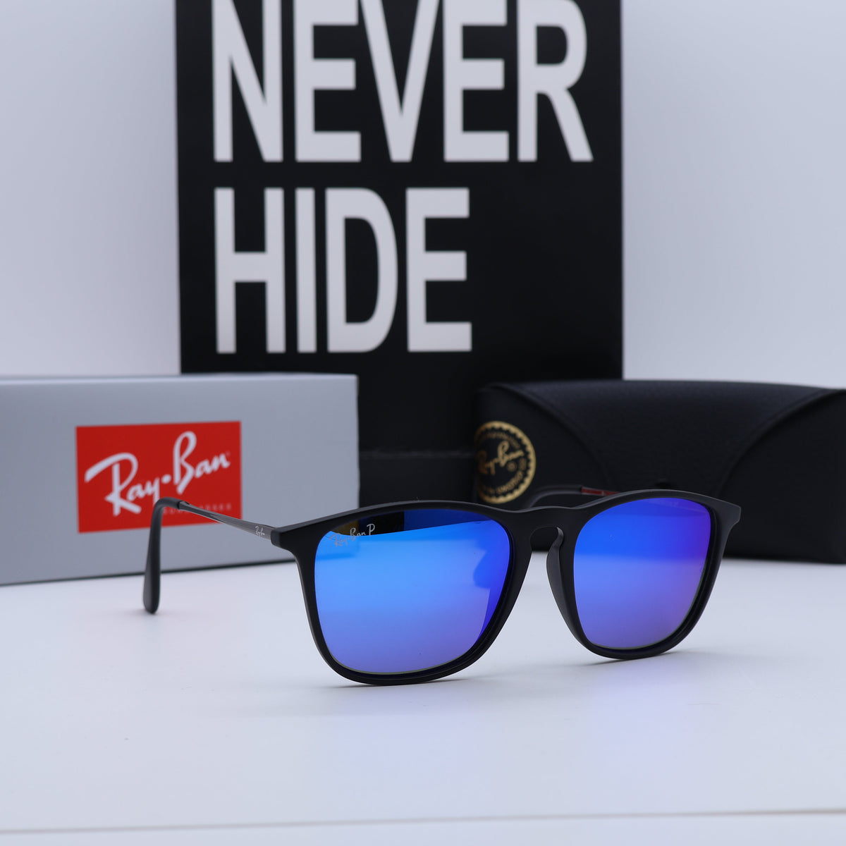 Ray-Ban - RB4187 Size: 54