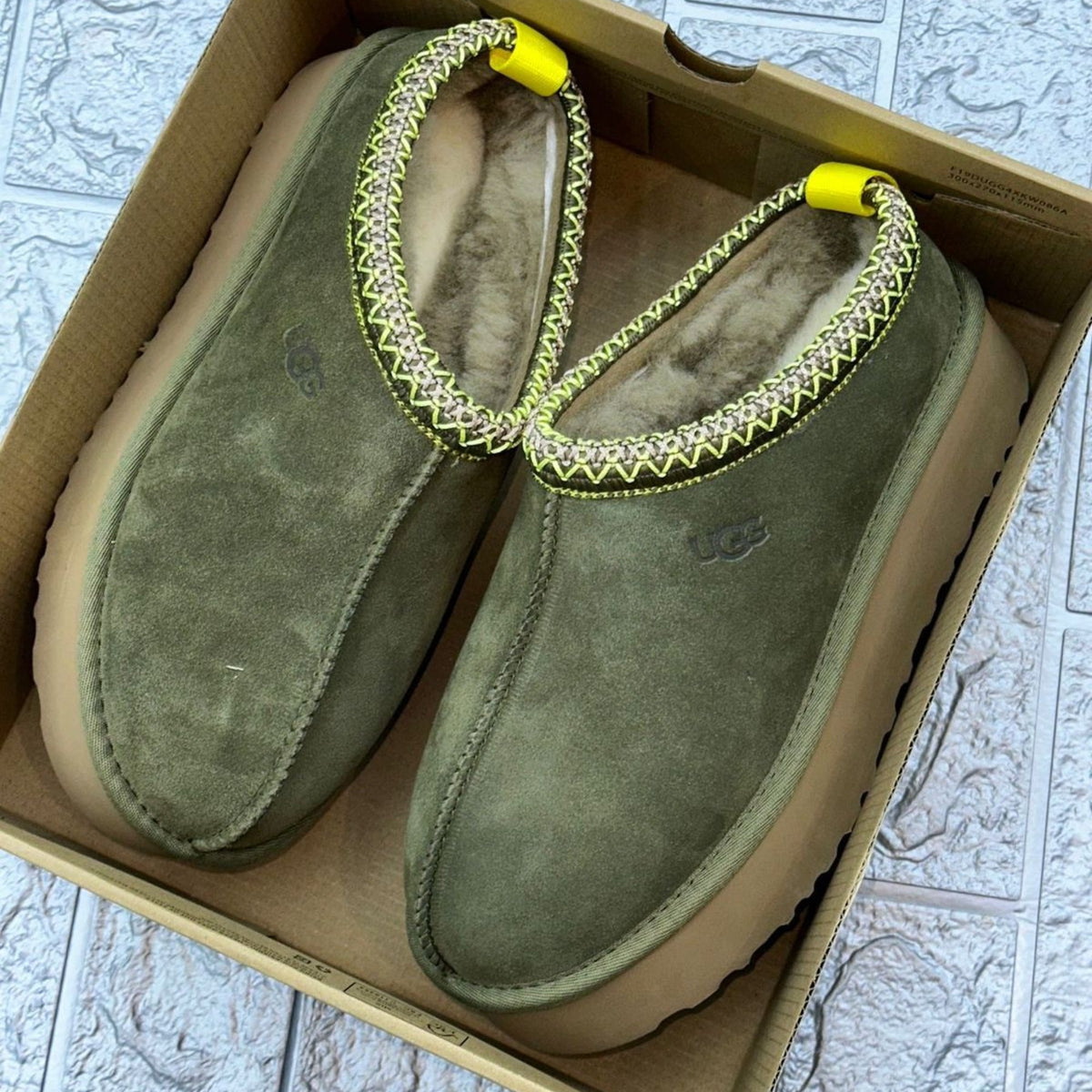 UGG Tazz II– Olive Green