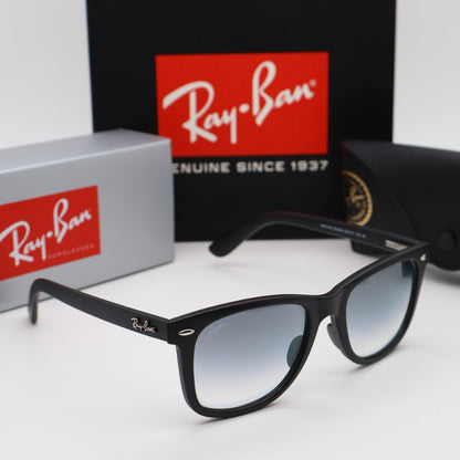 Ray-Ban - RB2148 Size: 52