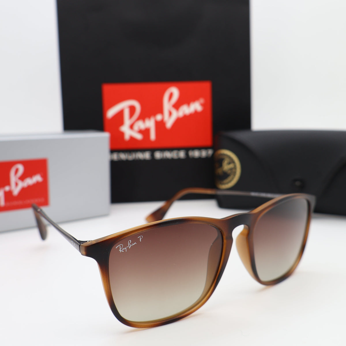 Ray-Ban - RB4187 Size: 54