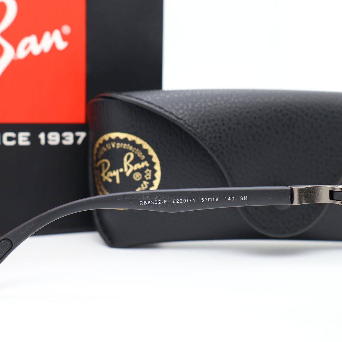 Ray-Ban - RB8352-F Size: 57