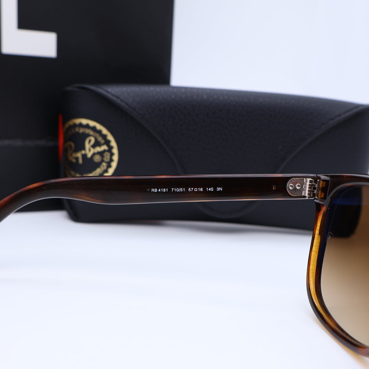 Ray-Ban - RB8351 Size: 60
